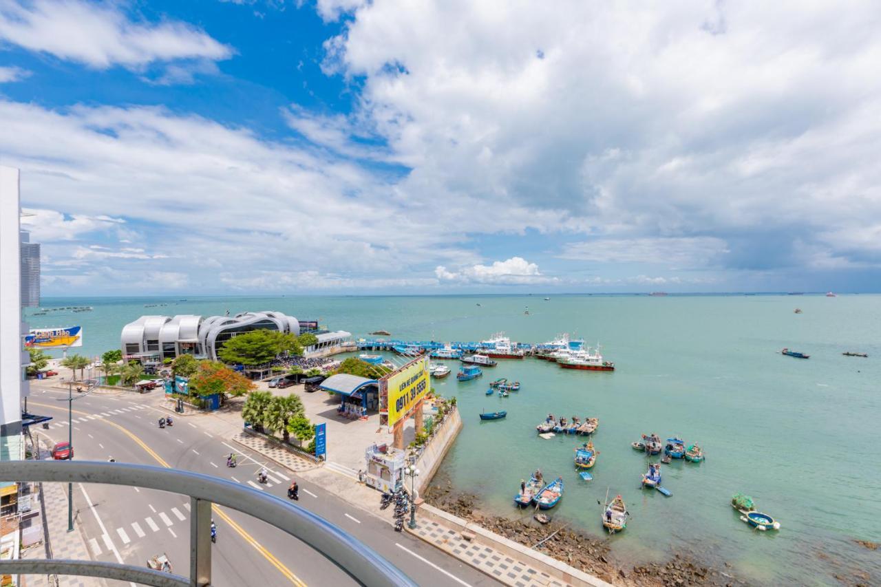 Joi Hospitality - Front Beach Вунгтау Экстерьер фото