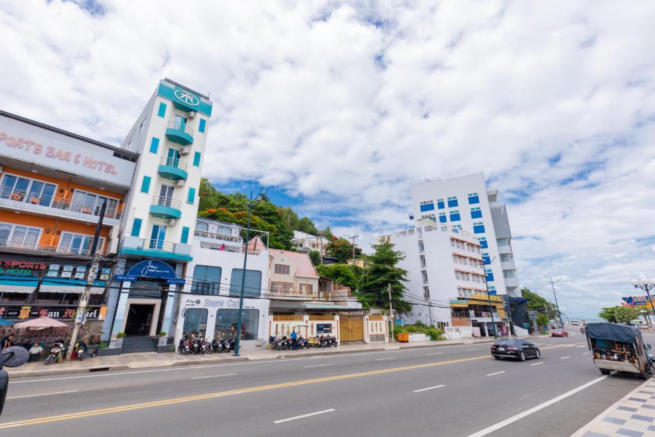 Joi Hospitality - Front Beach Вунгтау Экстерьер фото