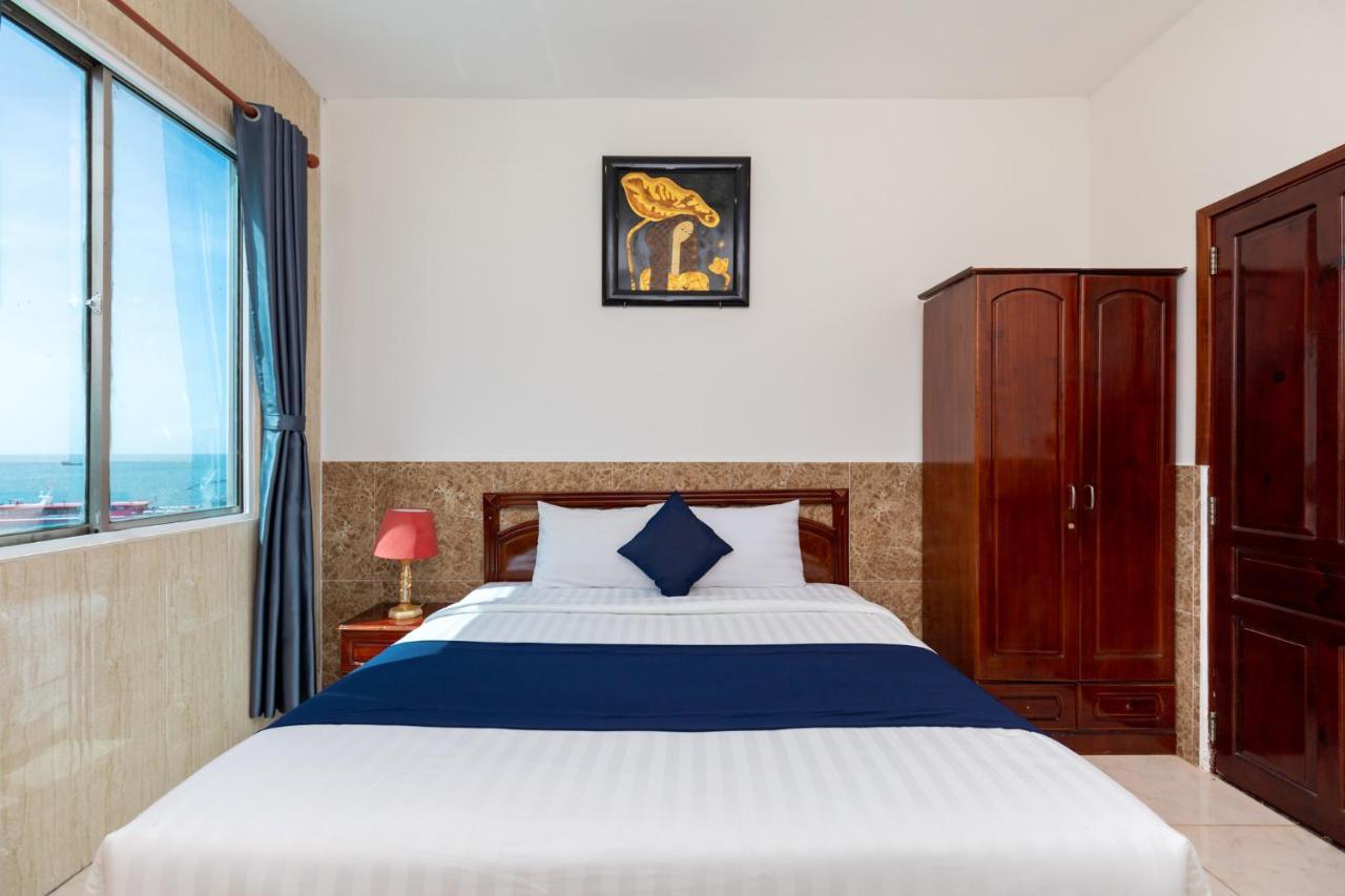 Joi Hospitality - Front Beach Вунгтау Экстерьер фото