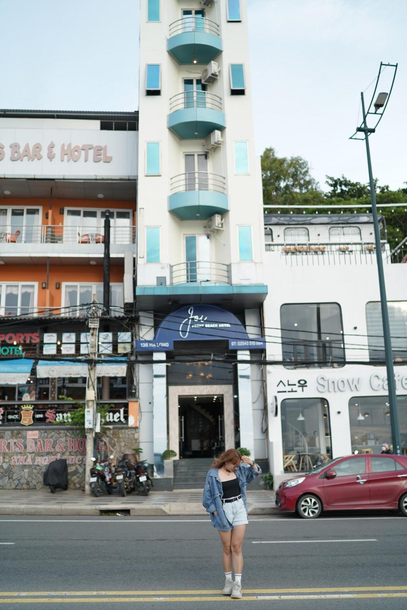 Joi Hospitality - Front Beach Вунгтау Экстерьер фото